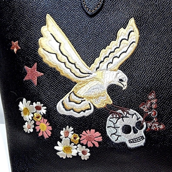 COACH Tattoo Embroidered City Zip Tote F35865 - Picture 3 of 8